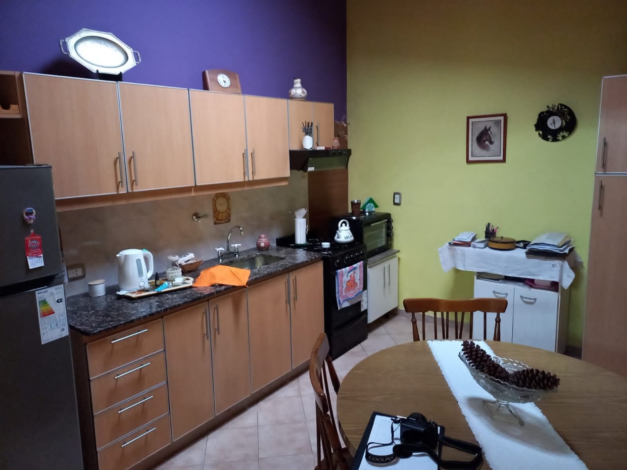 CASA + LOCAL EN VENTA - Marcos Paz - Provincia de Buenos Aires.