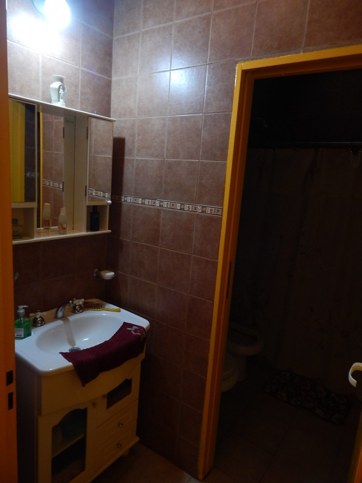 CASA + LOCAL EN VENTA - Marcos Paz - Provincia de Buenos Aires.