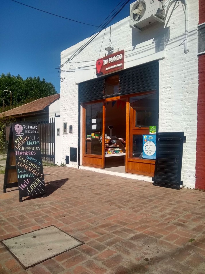 CASA + LOCAL EN VENTA - Marcos Paz - Provincia de Buenos Aires.
