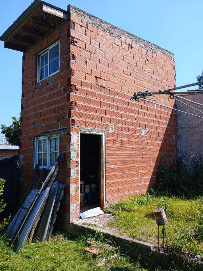 CASA EN VENTA - Marcos Paz - Pcia. de Buenos Aires